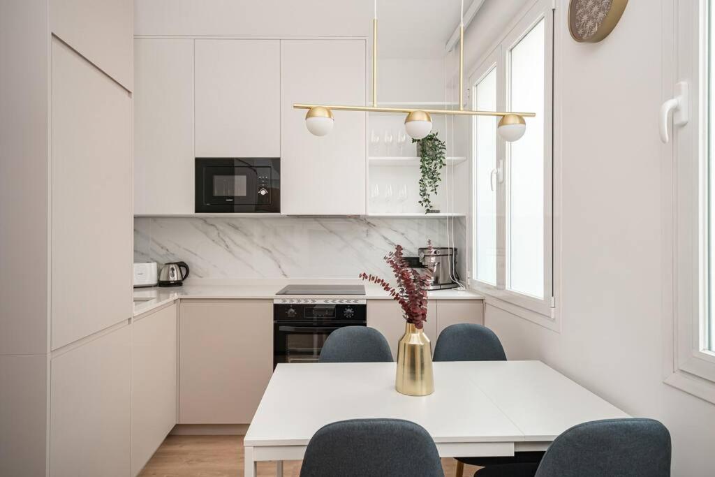 Lalatina I Calle Costanilla San Pedro 1Br 1Bh Madrid Buitenkant foto