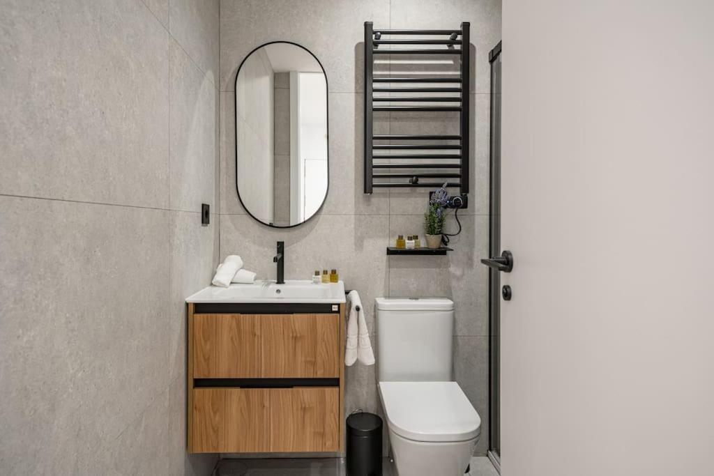 Lalatina I Calle Costanilla San Pedro 1Br 1Bh Madrid Buitenkant foto